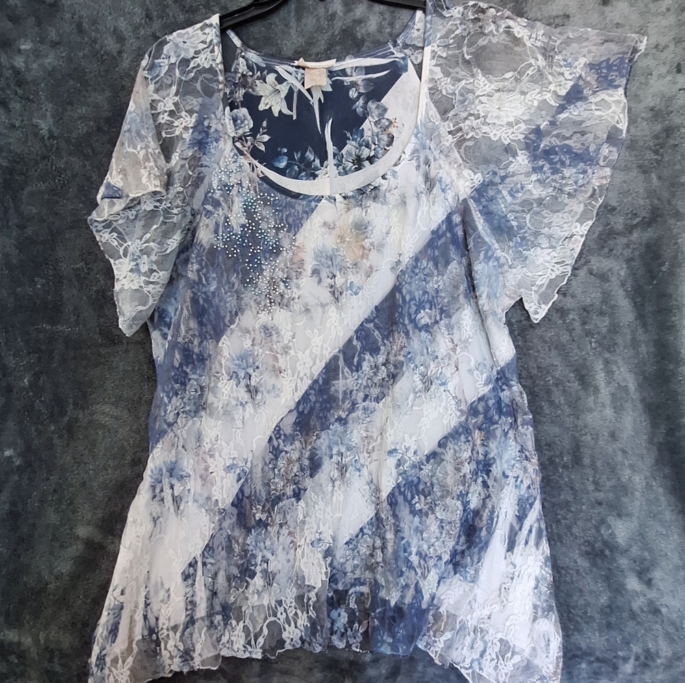 Women Brittany Black Tunic Top Blue, White Floral Pattern, Hint of Yellow 2X